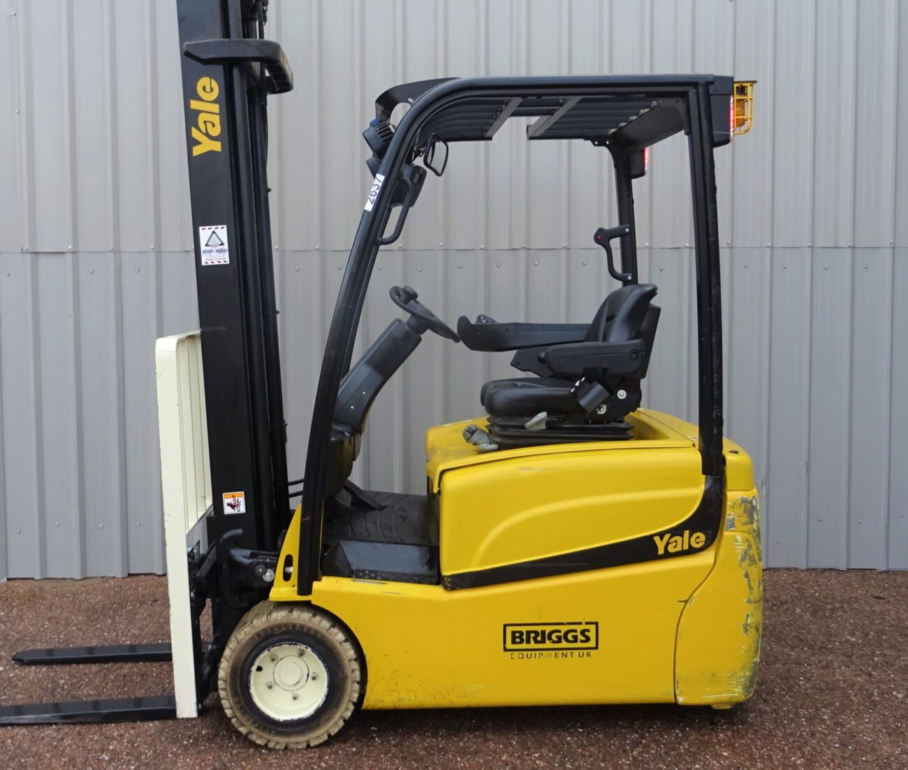 Yale ERP20VT Used 3 Wheel Electric Forklift 2637