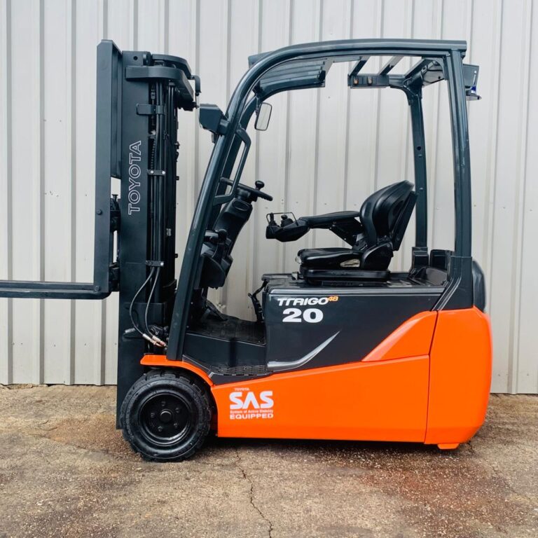TOYOTA 8FBET15 USED 3 WHEEL ELECTRIC FORKLIFT (3333)