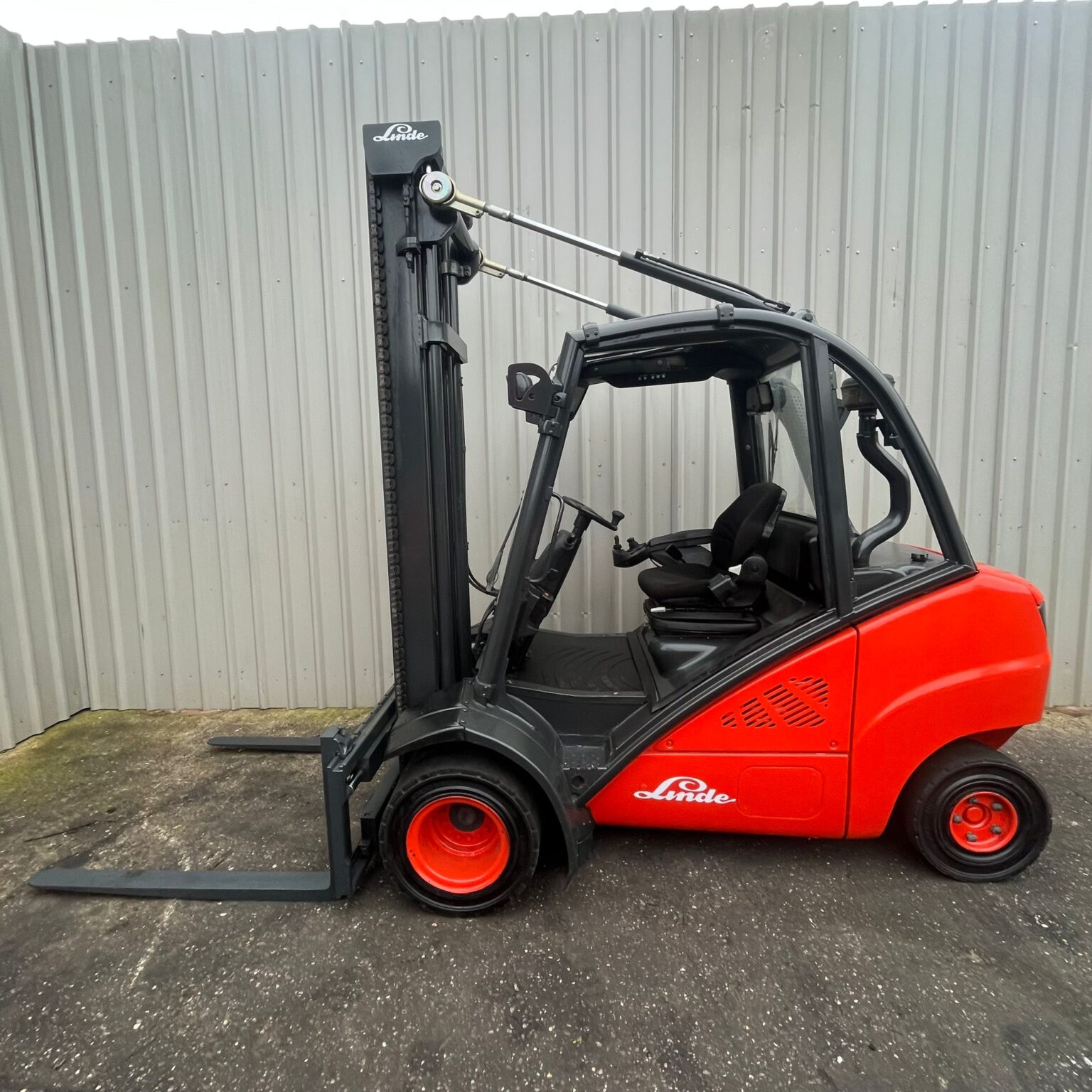 linde-h35d-used-diesel-forklift-4458